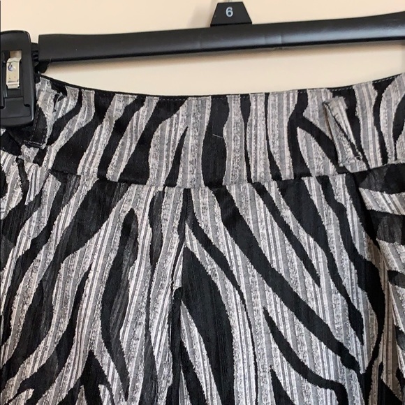 Beautiful high waisted maxi skirt - Picture 5 of 8